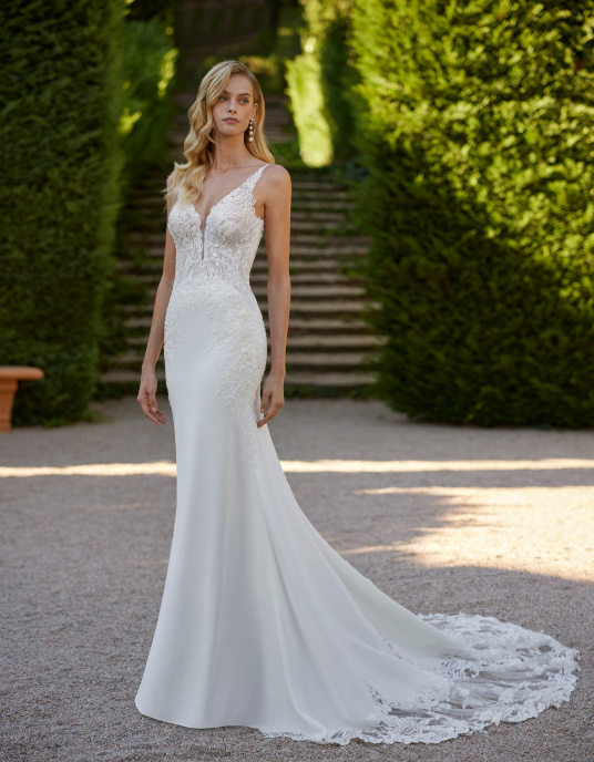 Robes de mariées  Pronovias DAMA 