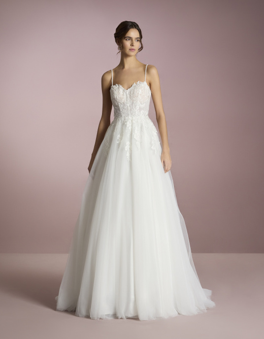 Robes de mariées  White one AIMI 