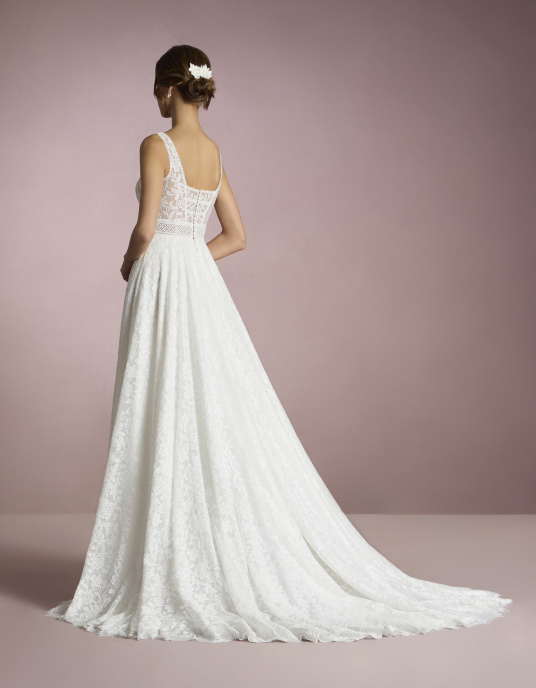 Robes de mariées  White one ANEKO 