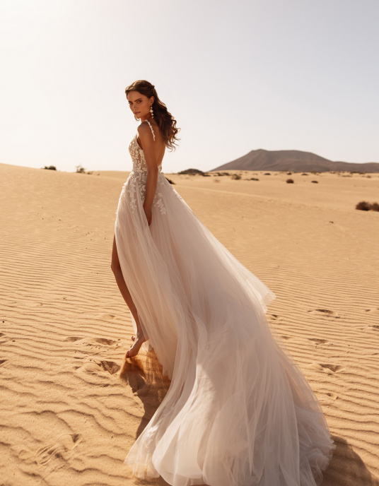 Robes de mariées  Nicole Couture AVIVA 