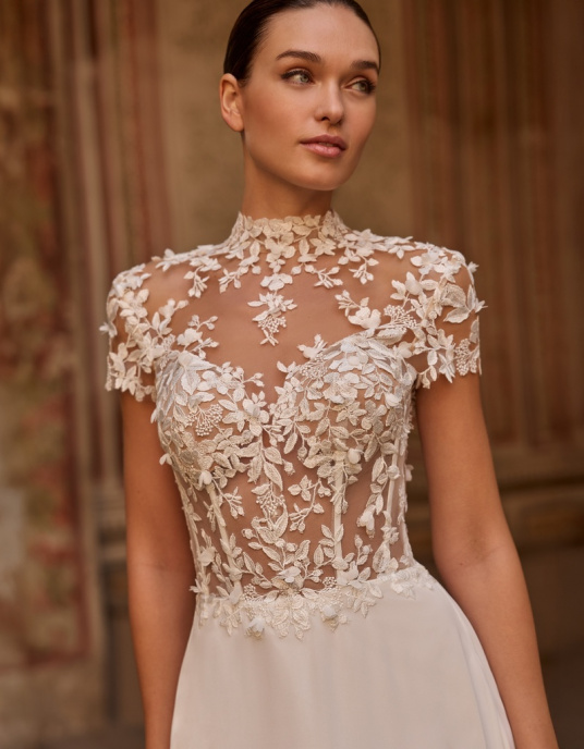 Robes de mariées  ALBERTO PALATCHI FAYE  