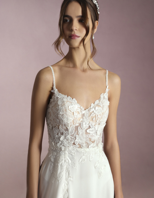 Robes de mariées  White one KAMI 