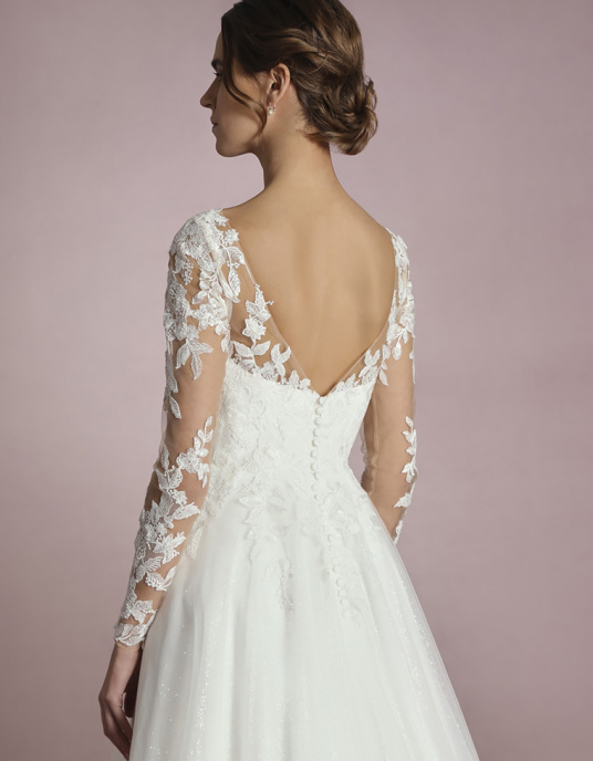 Robes de mariées  White one Kiri 