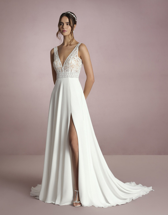 Robes de mariées  White one KUKI 