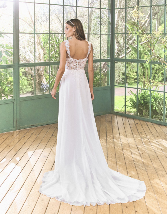 Robes de mariées  White one LOTORAL 