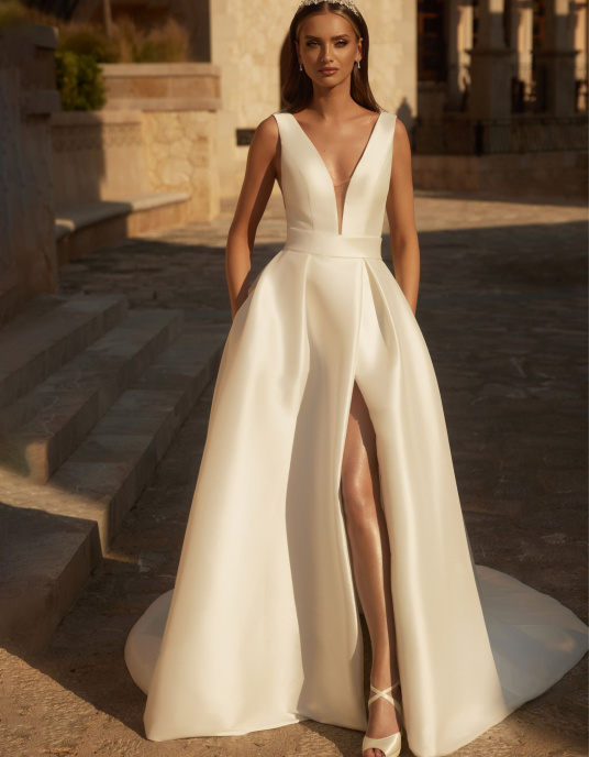 Robes de mariées  Nicole Couture Opal 